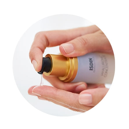 مركز حمض الهيالورونيك من إيسدينسيوتكس 30 مل